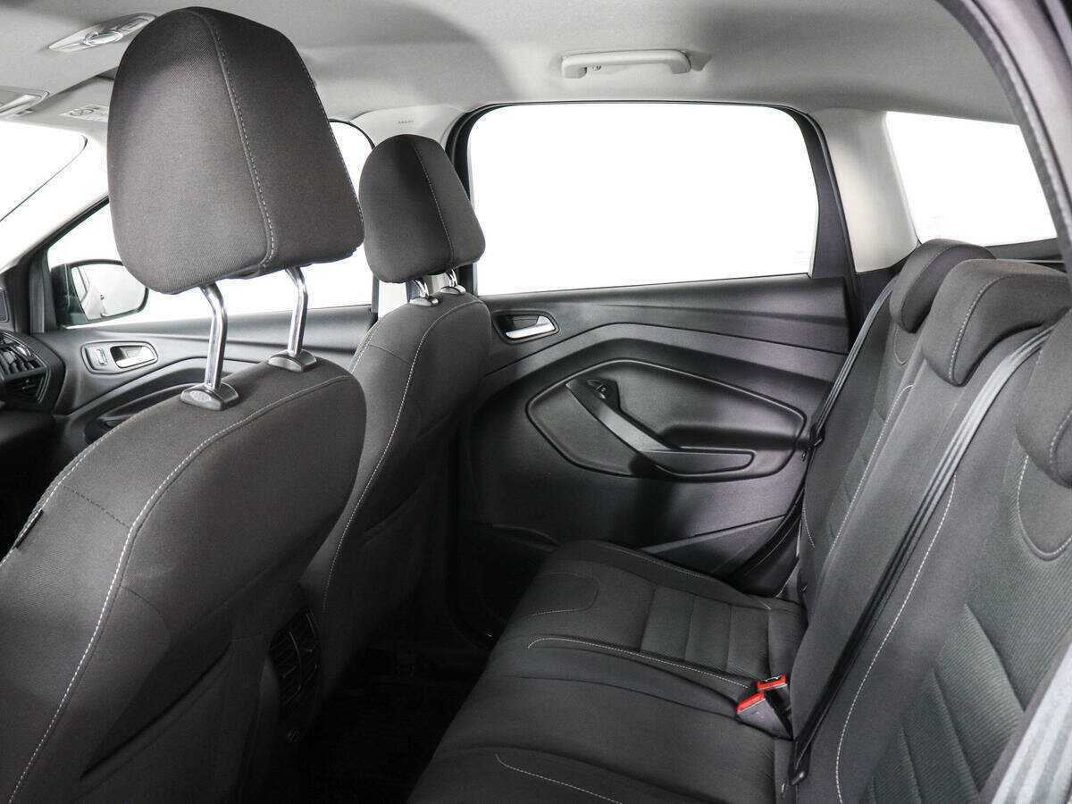 Б/У Форд Куга 2015 года. Фото: #11