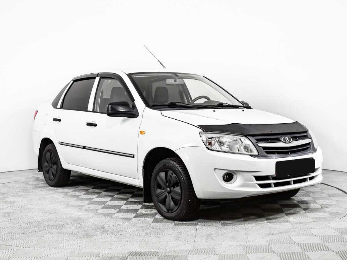 Б/У Лада (ВАЗ) Гранта 2013 года. Фото: #2