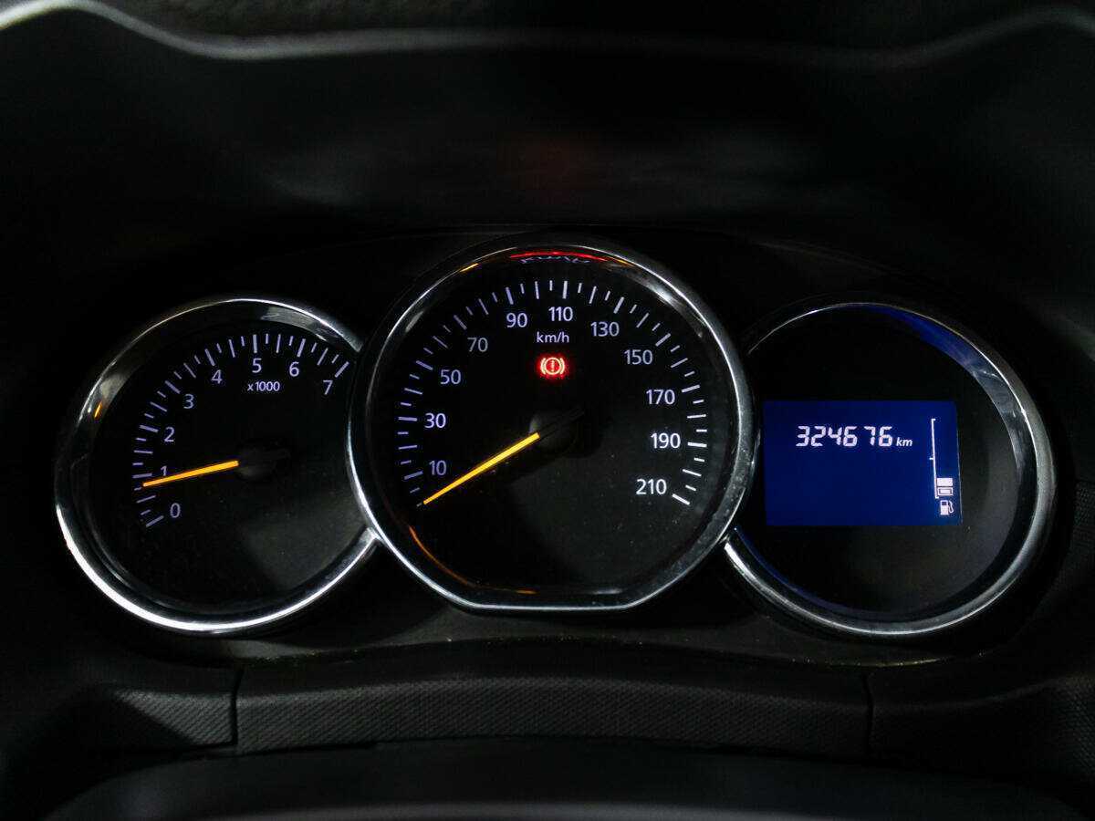 Б/У Рено Дастер 2016 года. Фото: #11