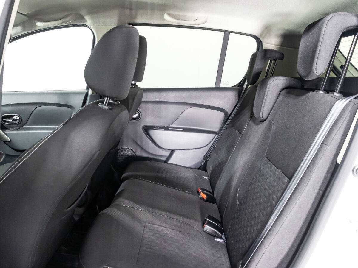 Б/У Рено Сандеро 2020 года. Фото: #9