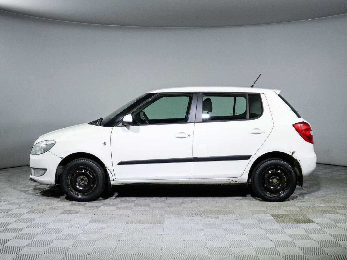 Б/У Шкода Фабия 2014 года. Фото: #7