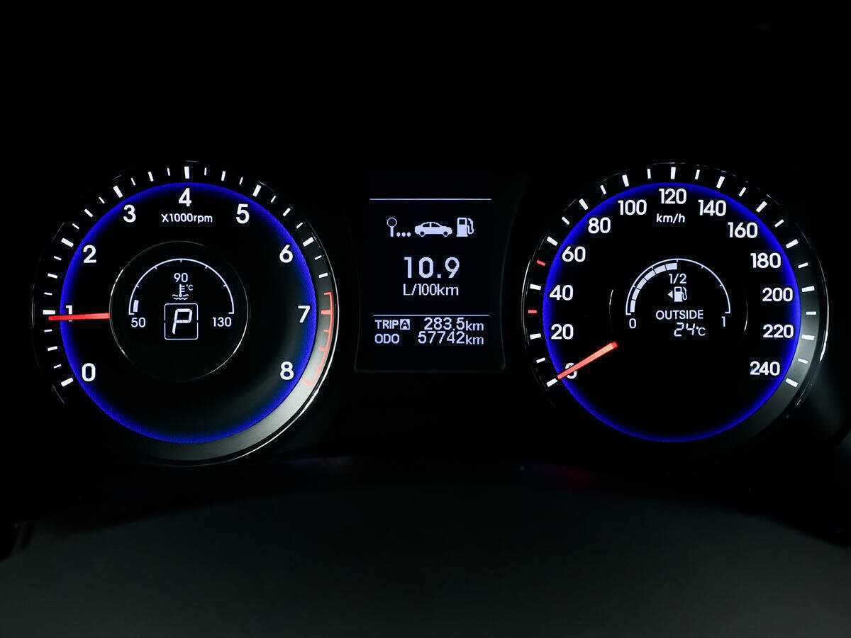 Б/У Хендай ай40 2013 года. Фото: #7