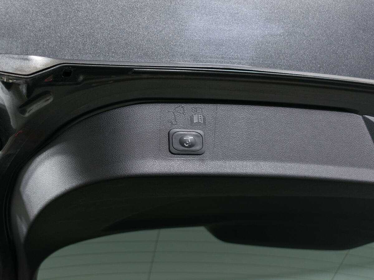 Б/У Форд Куга 2017 года. Фото: #12