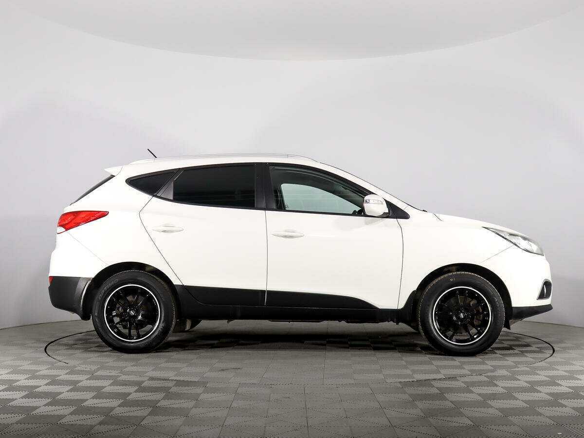 Б/У Хендай ай-икс35 2013 года. Фото: #3