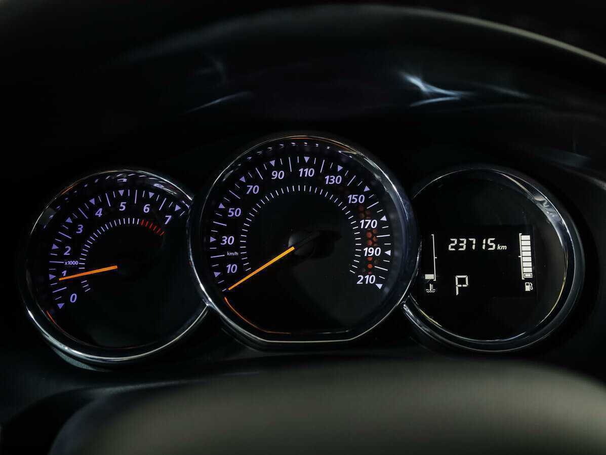 Б/У Рено Сандеро 2020 года. Фото: #15