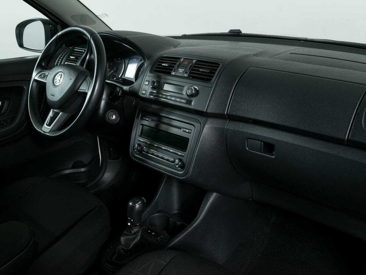 Б/У Шкода Фабия 2013 года. Фото: #6