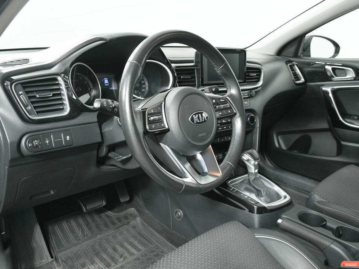 Б/У Киа Сид 2018 года. Фото: #12
