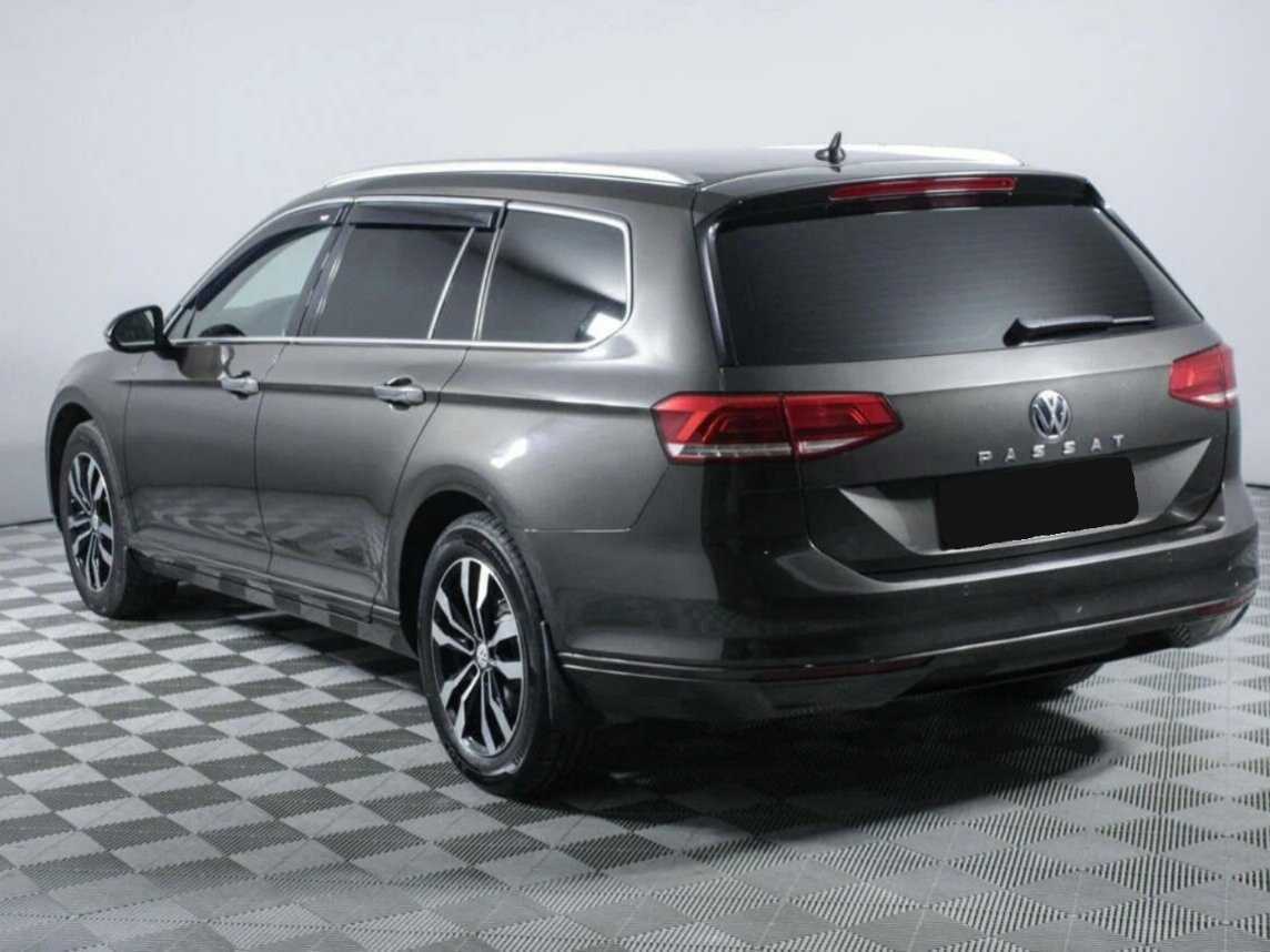 Б/У Фольксваген Пассат 2017 года. Фото: #6