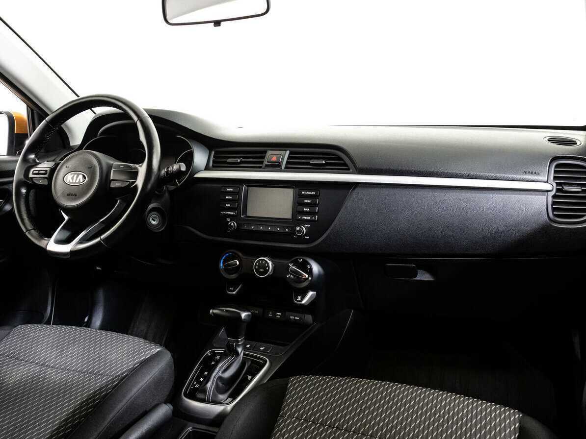 Б/У Киа Рио 2018 года. Фото: #6