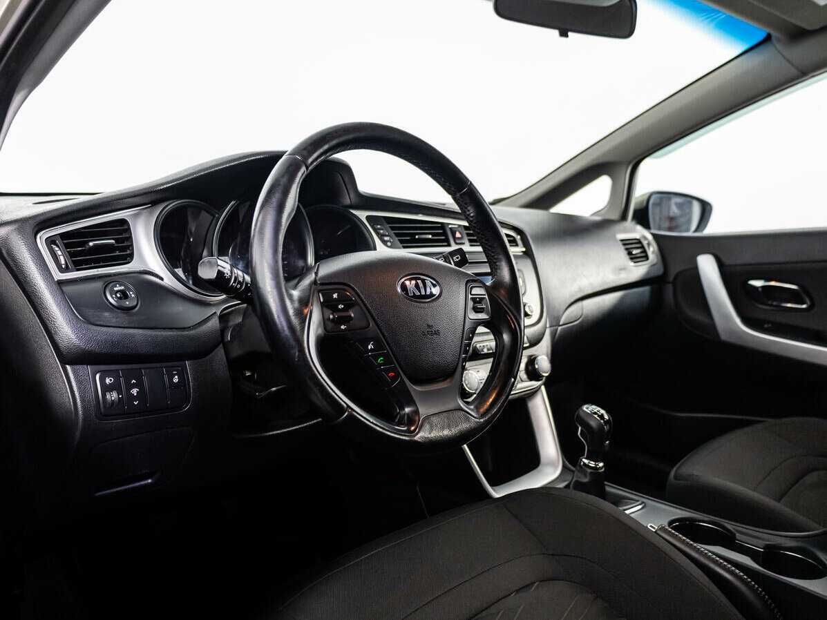 Б/У Киа Сид 2017 года. Фото: #8