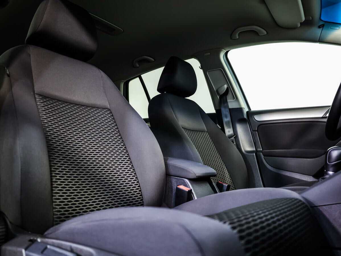 Б/У Фольксваген Гольф 2012 года. Фото: #10