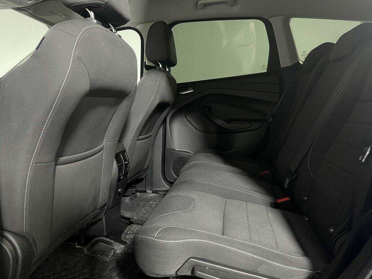 Б/У Форд Куга 2016 года. Фото: #9