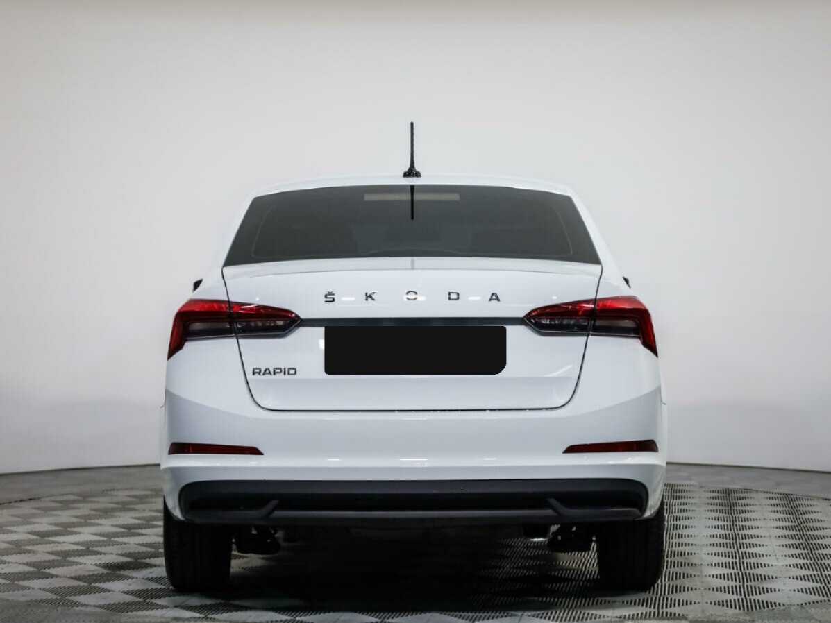 Б/У Шкода Рапид 2021 года. Фото: #4