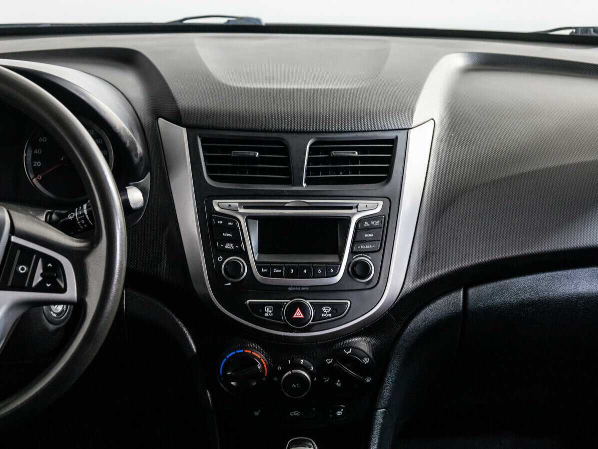 Б/У Хендай Солярис 2014 года. Фото: #14