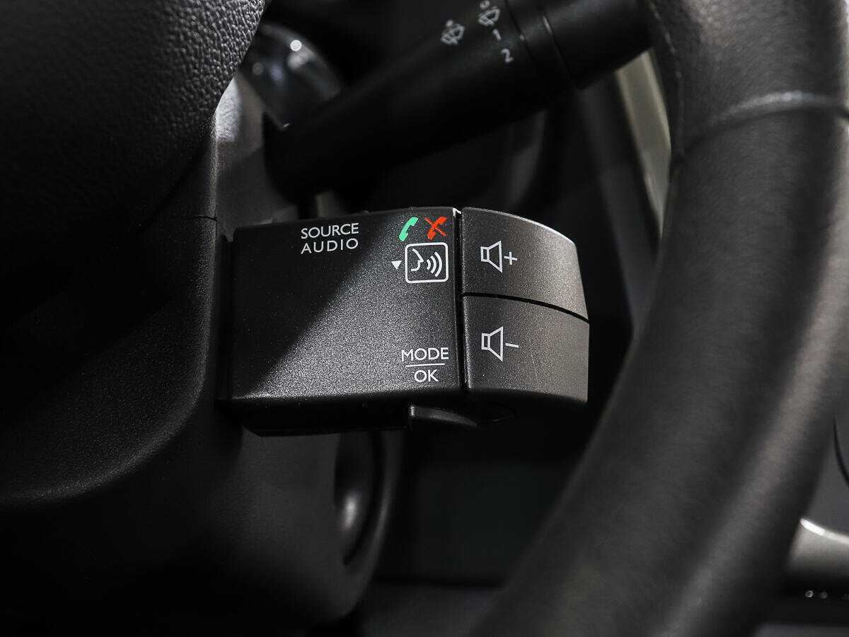 Б/У Рено Логан 2020 года. Фото: #15