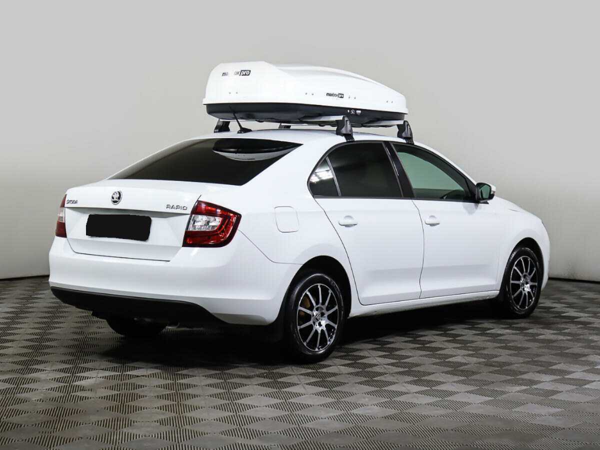 Б/У Шкода Рапид 2018 года. Фото: #4