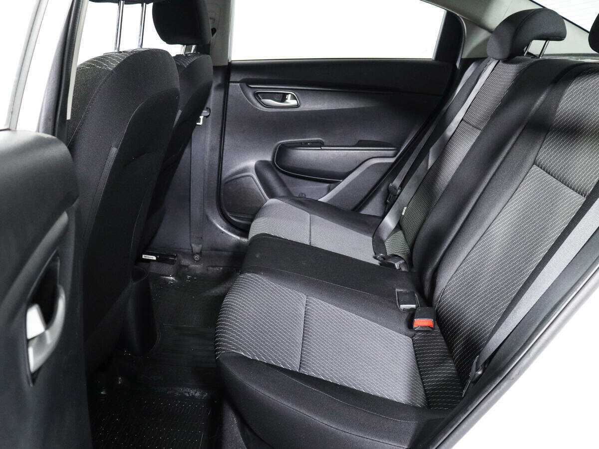 Б/У Киа Рио 2017 года. Фото: #9