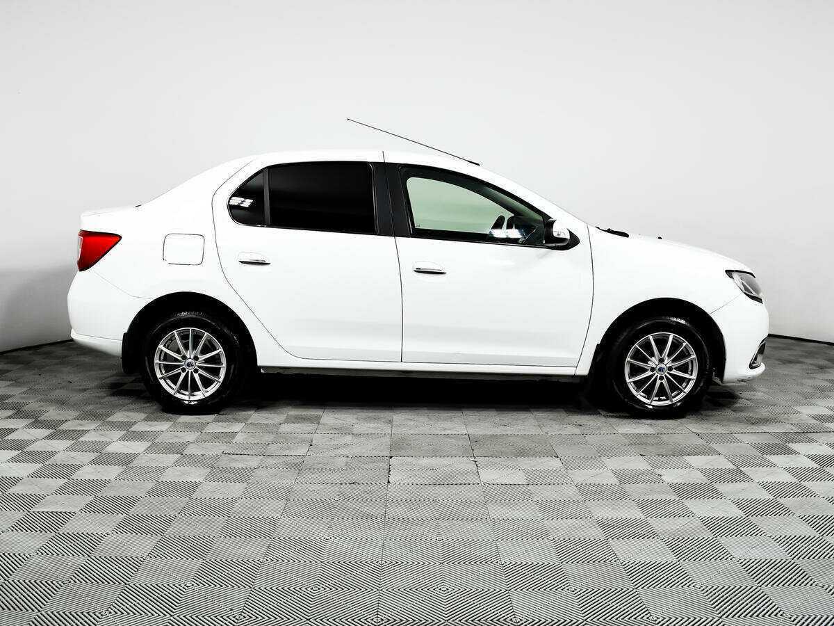 Б/У Рено Логан 2014 года. Фото: #3