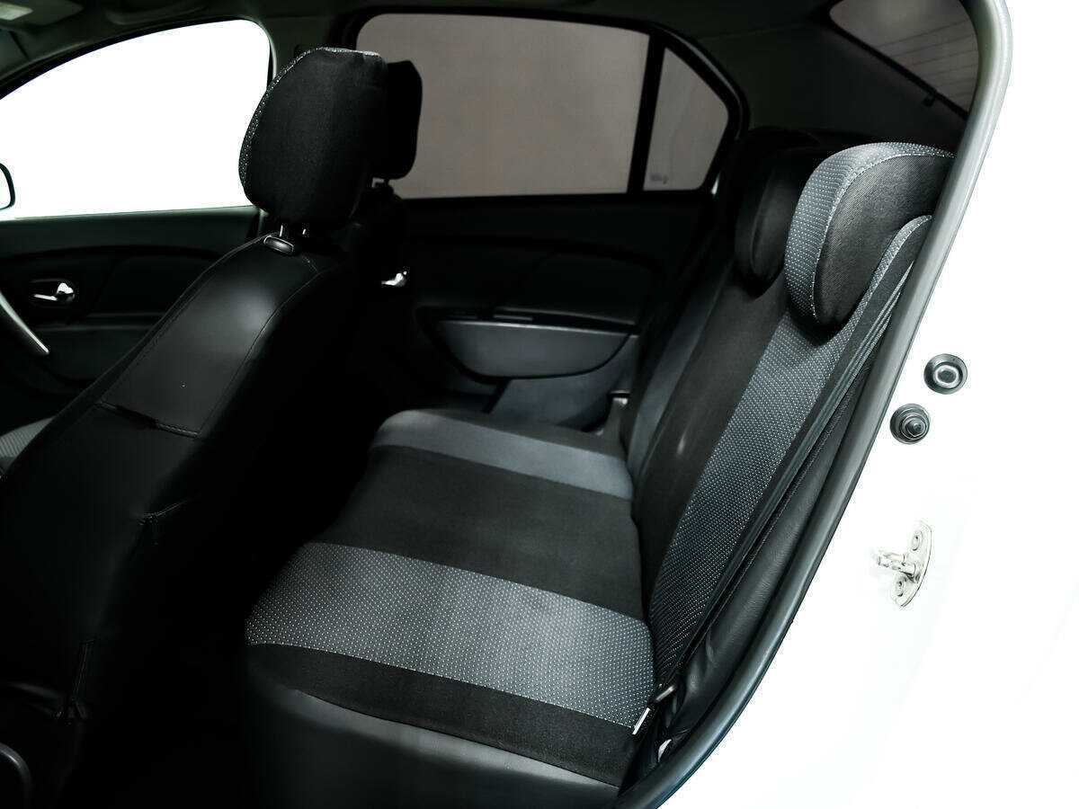 Б/У Рено Логан 2014 года. Фото: #11