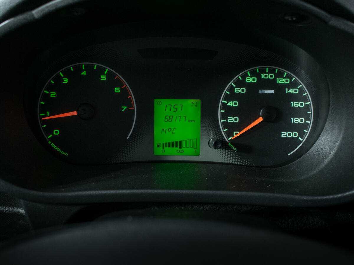 Б/У Лада (ВАЗ) Гранта 2015 года. Фото: #10