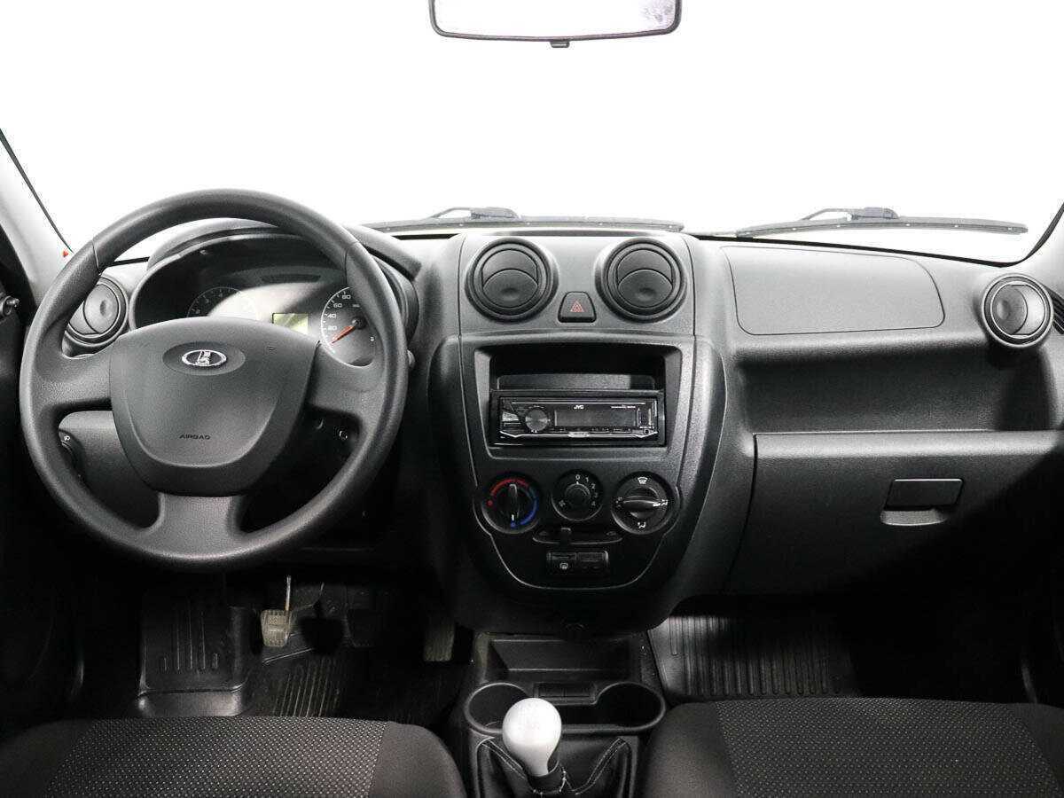 Б/У Лада (ВАЗ) Гранта 2015 года. Фото: #12