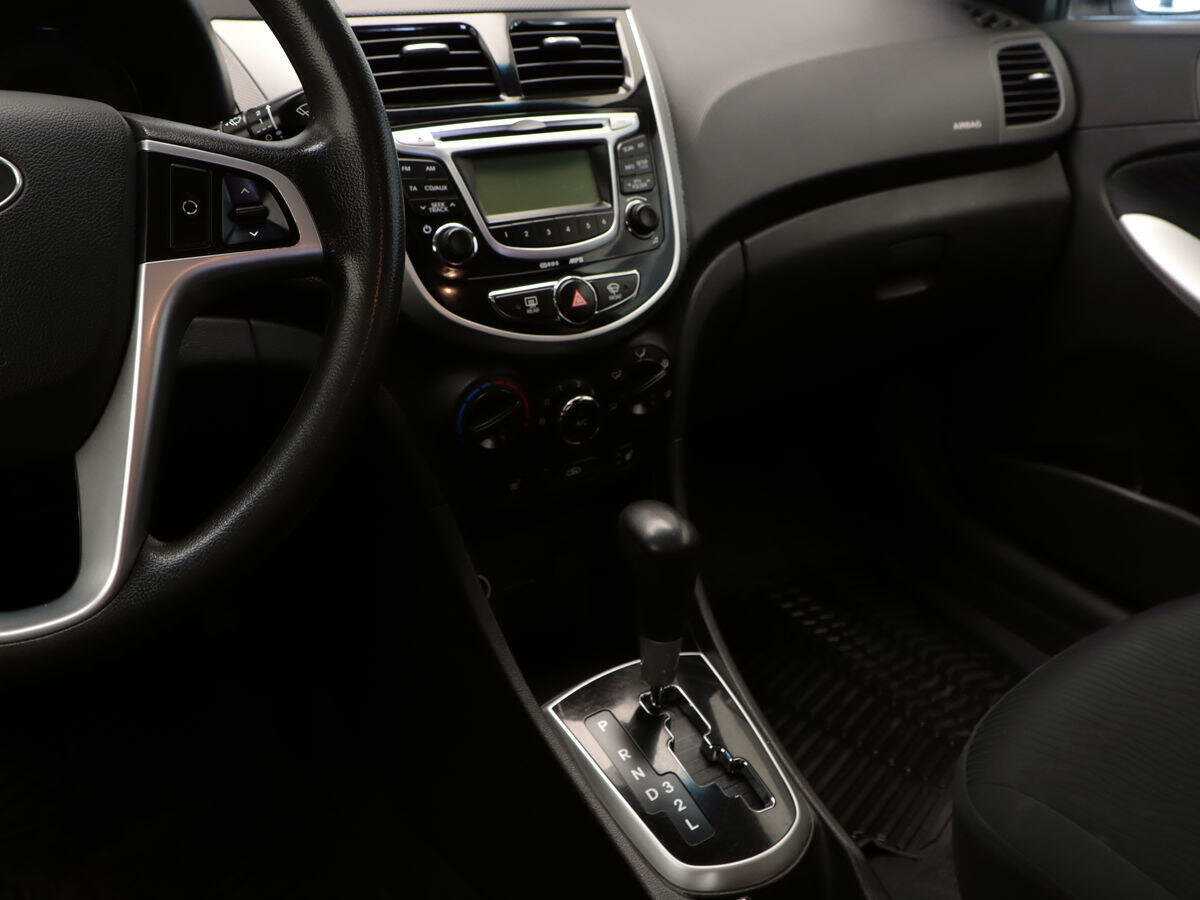 Б/У Хендай Солярис 2013 года. Фото: #12