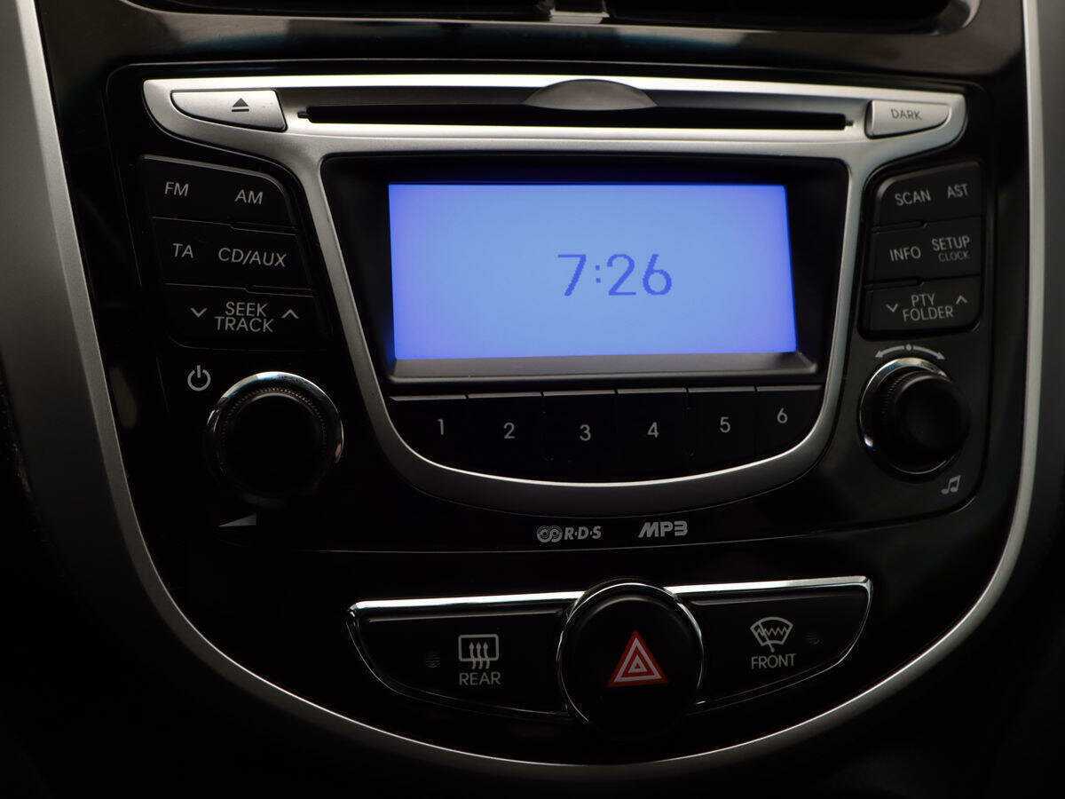 Б/У Хендай Солярис 2013 года. Фото: #15