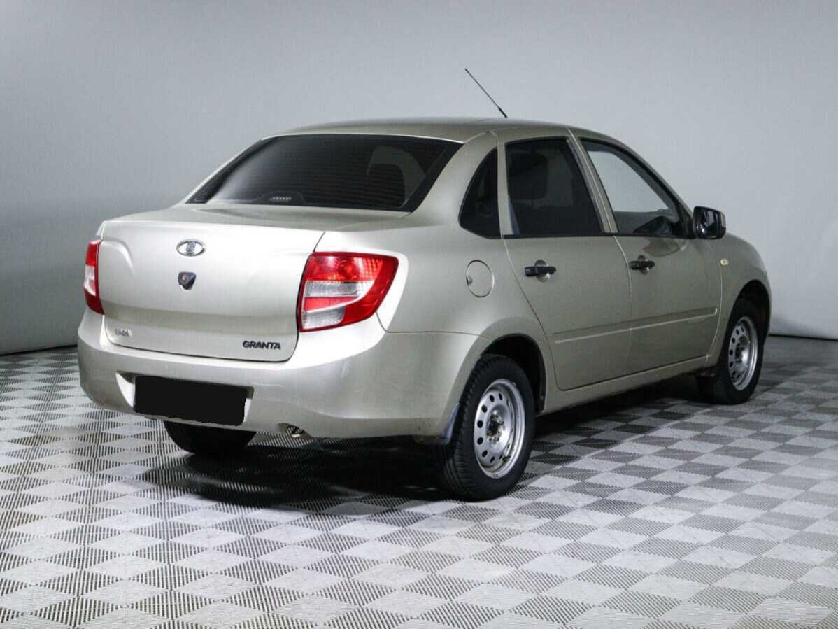 Б/У Лада (ВАЗ) Гранта 2013 года. Фото: #3