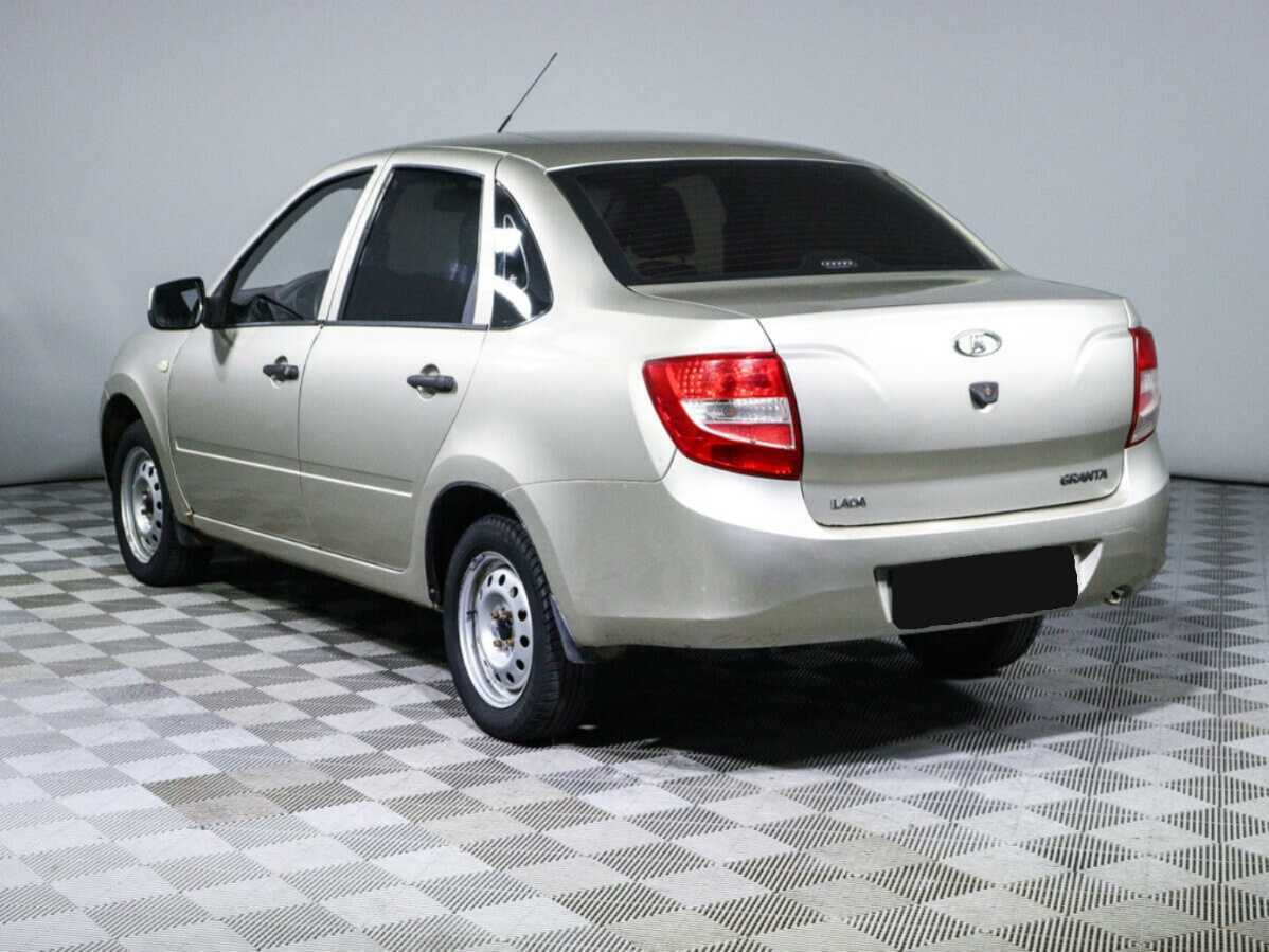 Б/У Лада (ВАЗ) Гранта 2013 года. Фото: #5