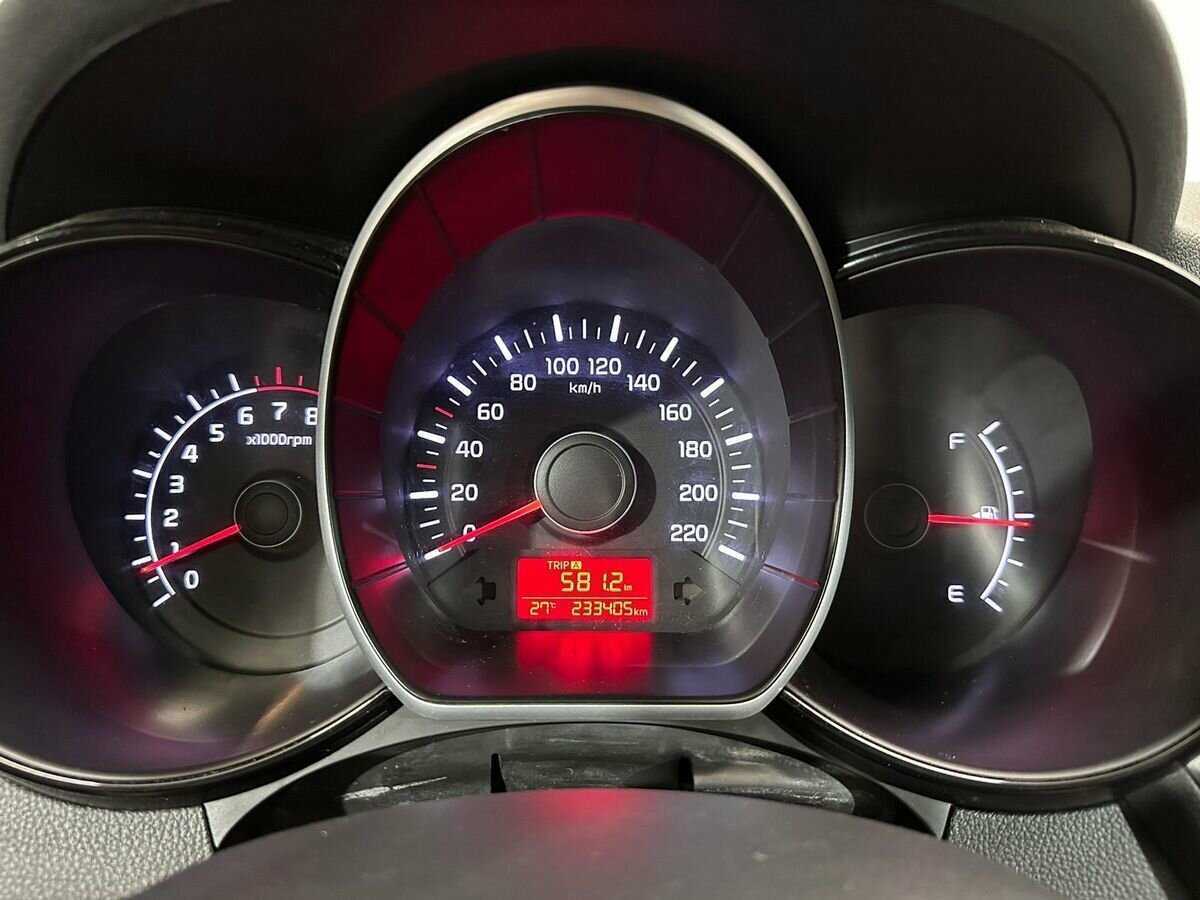 Б/У Киа Рио 2017 года. Фото: #11