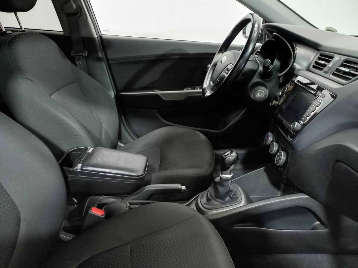 Б/У Киа Рио 2016 года. Фото: #9