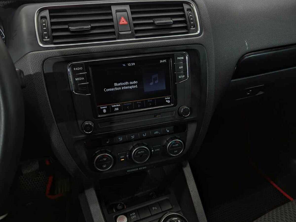 Б/У Фольксваген Джетта 2012 года. Фото: #11