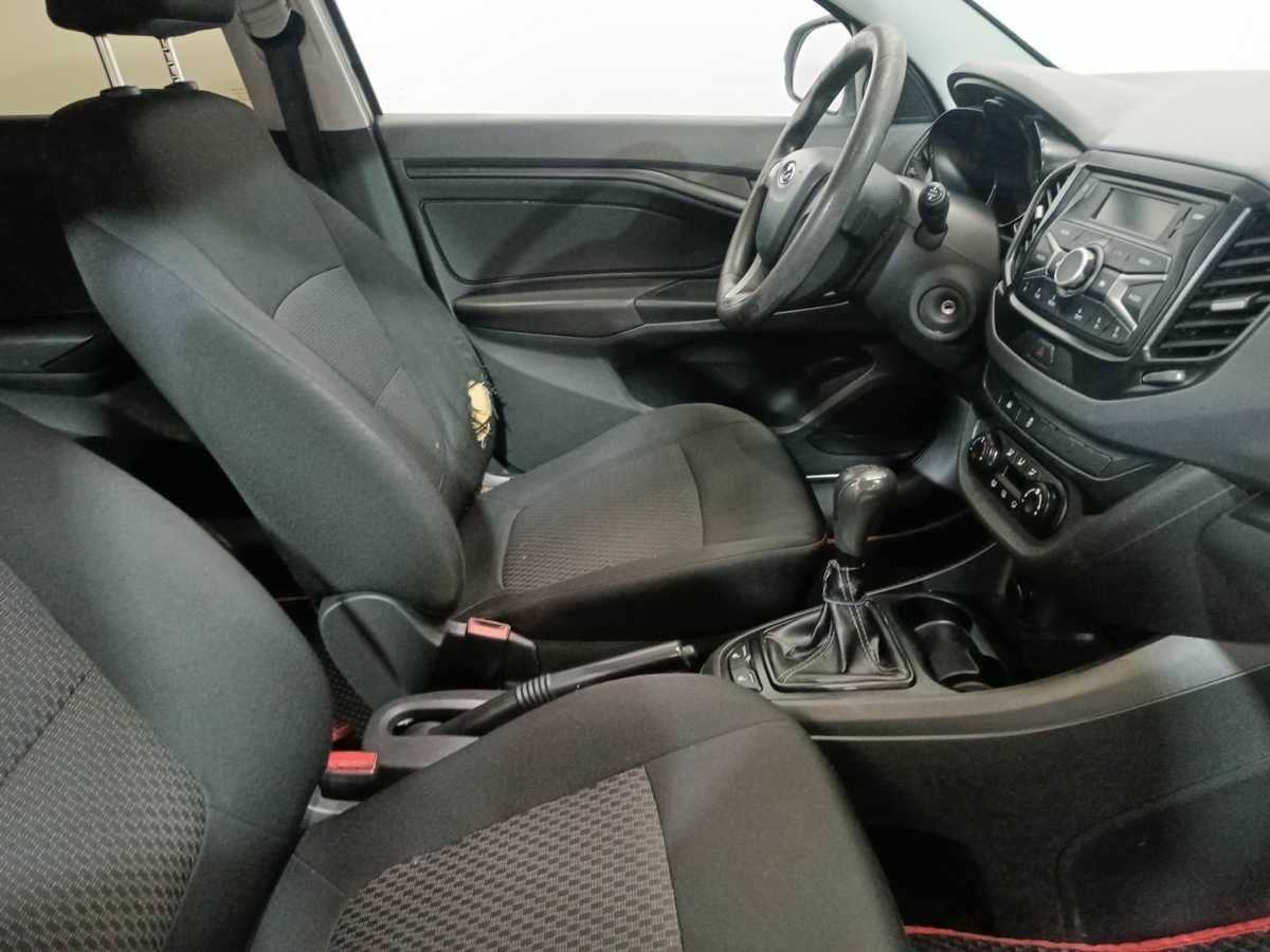 Б/У Лада (ВАЗ) Веста 2016 года. Фото: #9