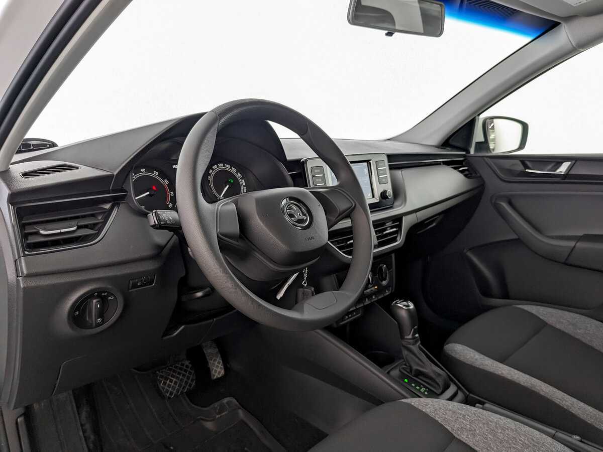 Б/У Шкода Рапид 2021 года. Фото: #13