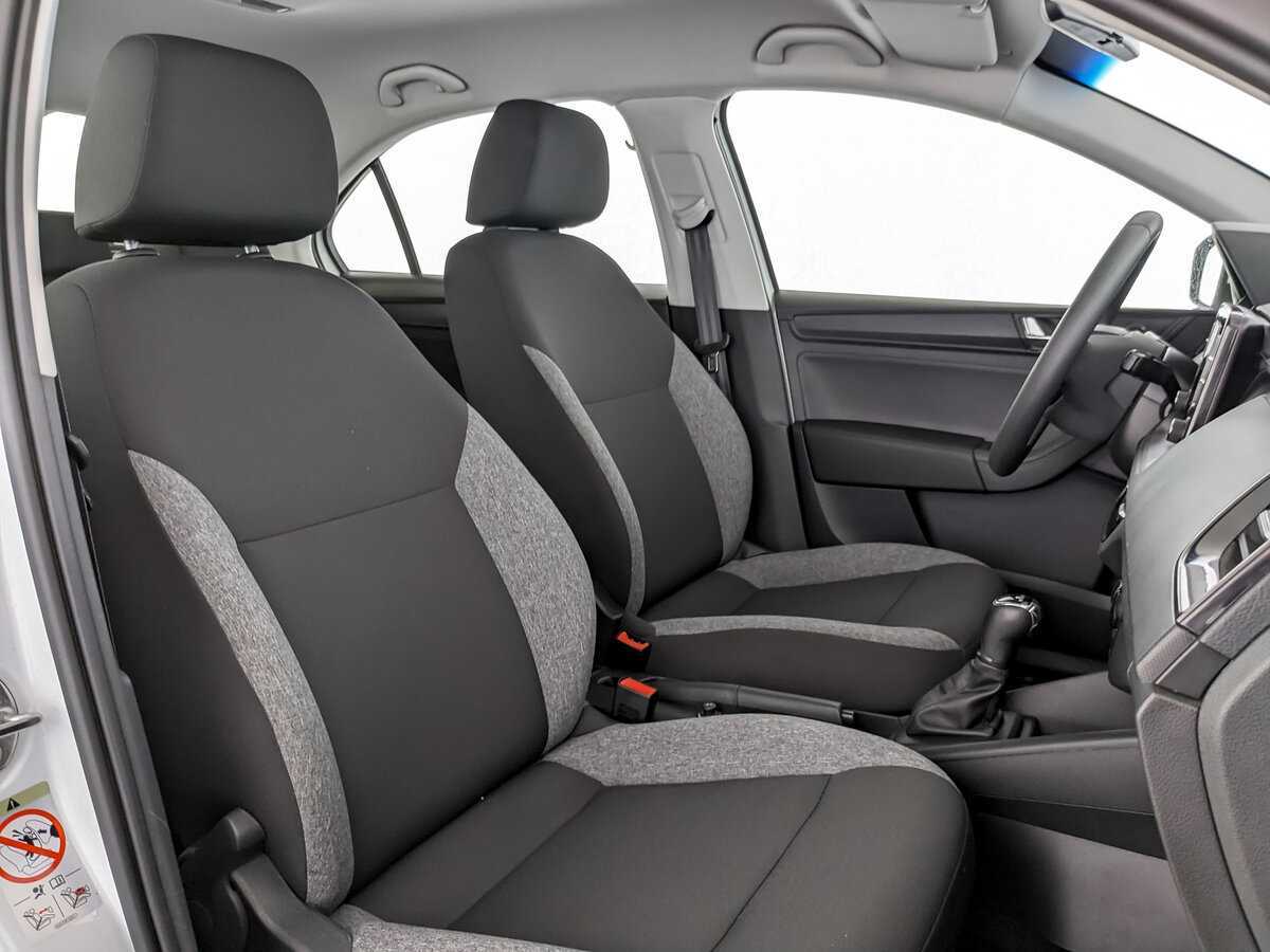 Б/У Шкода Рапид 2021 года. Фото: #18