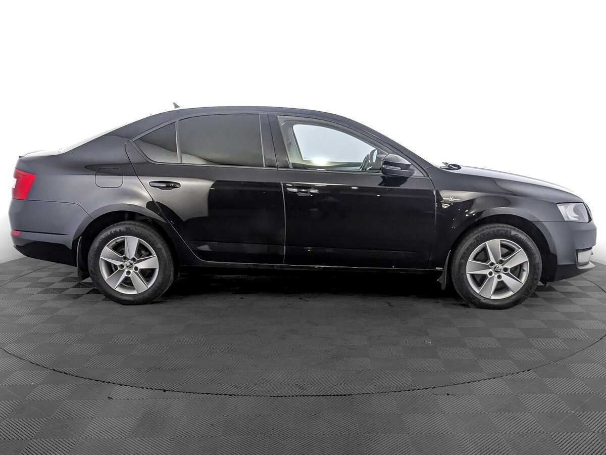 Б/У Шкода Октавия 2016 года. Фото: #3