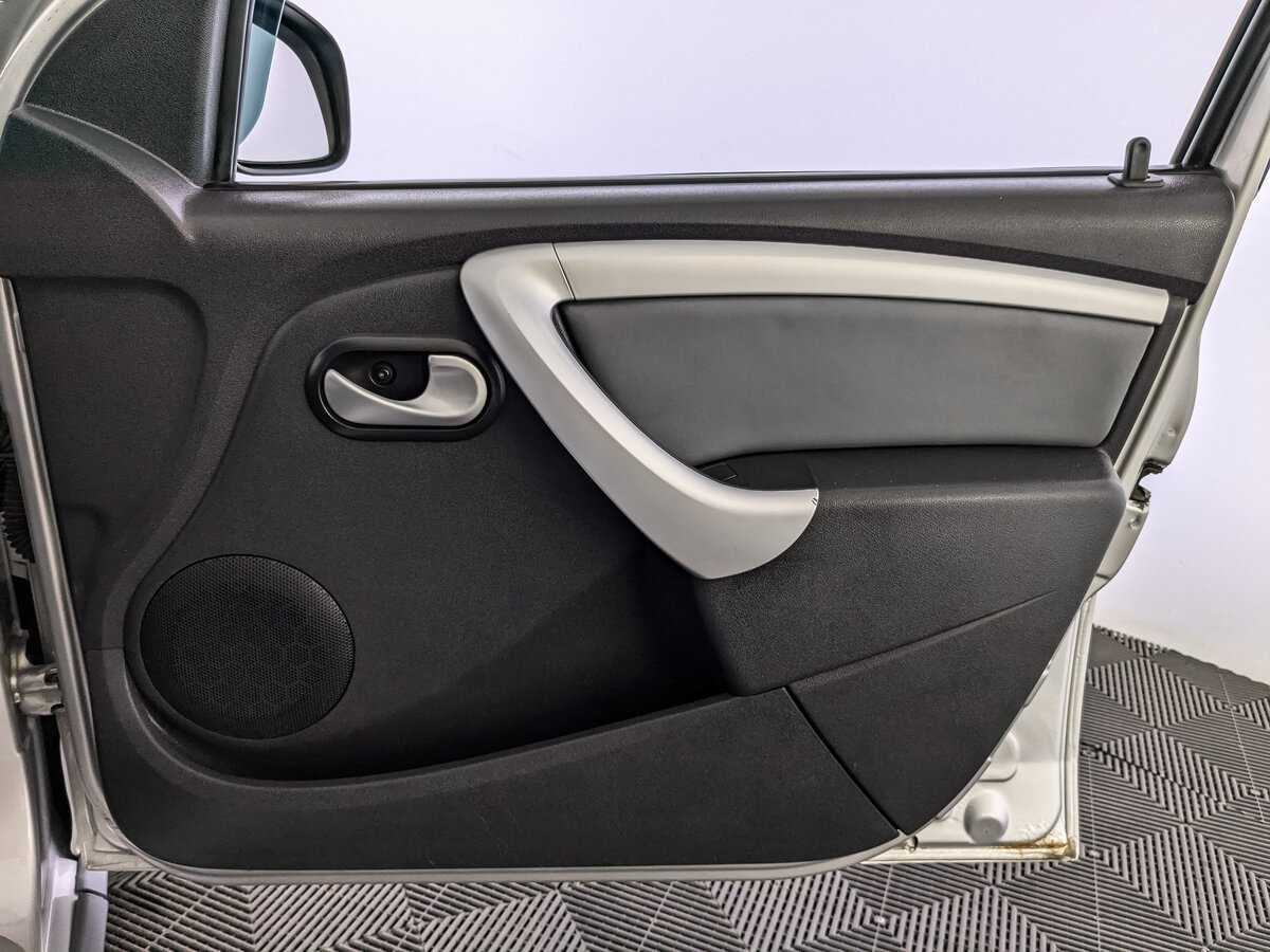 Б/У Лада (ВАЗ) Ларгус 2017 года. Фото: #19