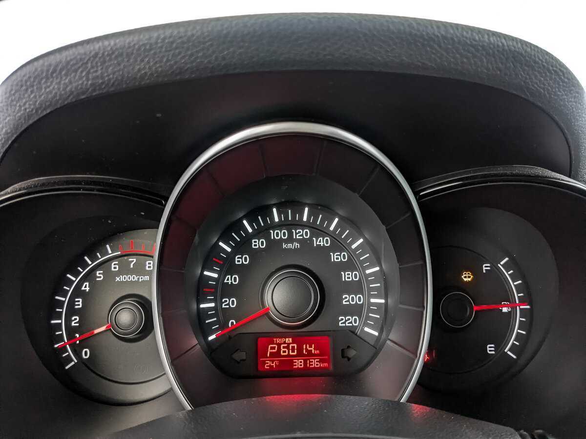 Б/У Киа Рио 2016 года. Фото: #11