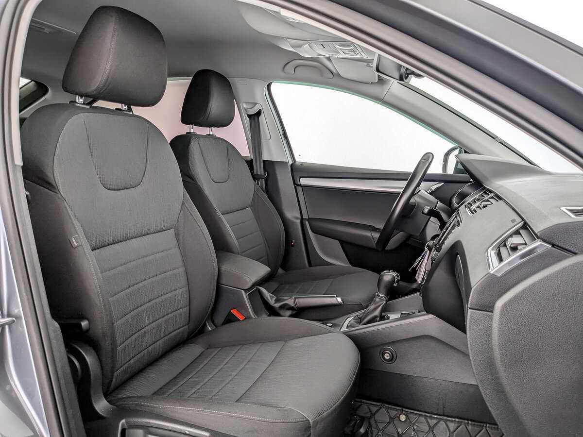 Б/У Шкода Октавия 2016 года. Фото: #18