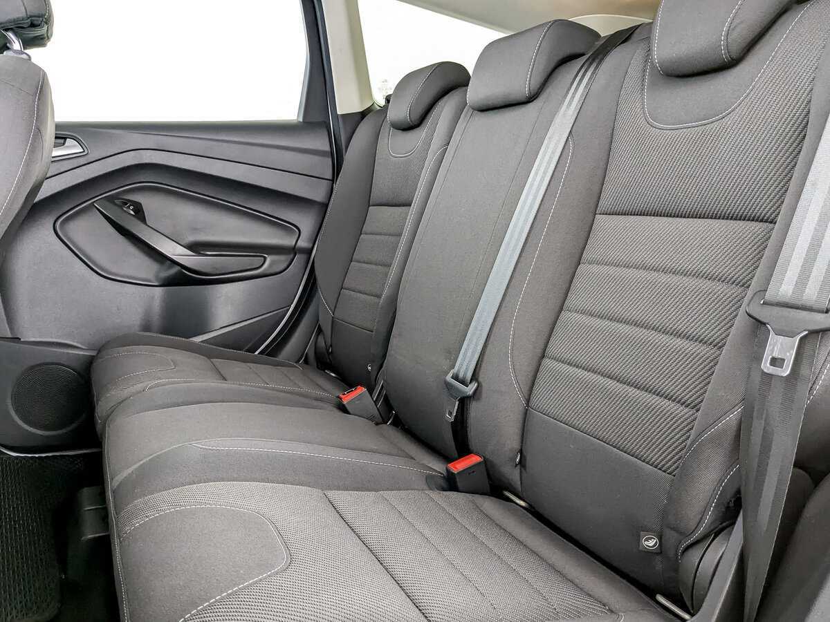 Б/У Форд Куга 2016 года. Фото: #9