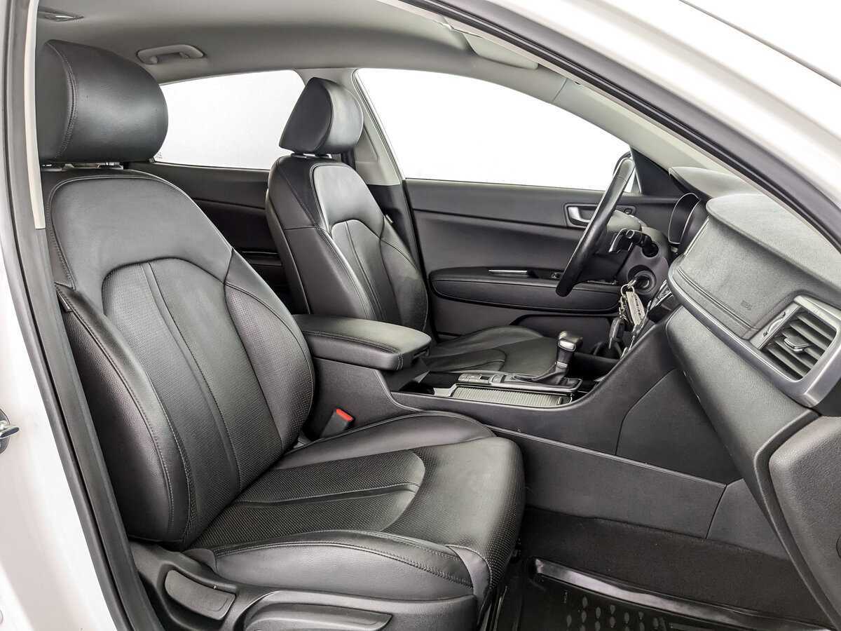 Б/У Киа Оптима 2016 года. Фото: #18