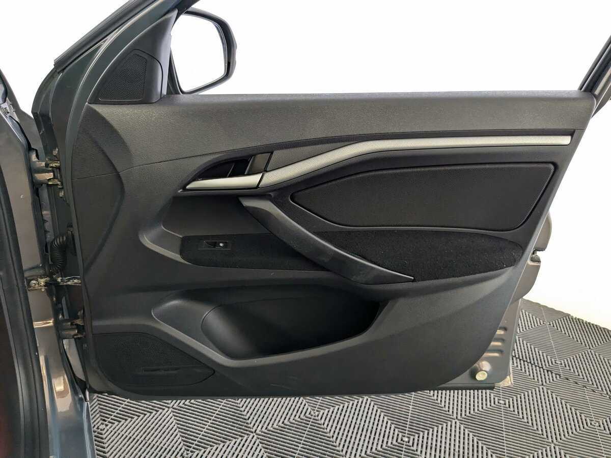 Б/У Лада (ВАЗ) Веста 2020 года. Фото: #18