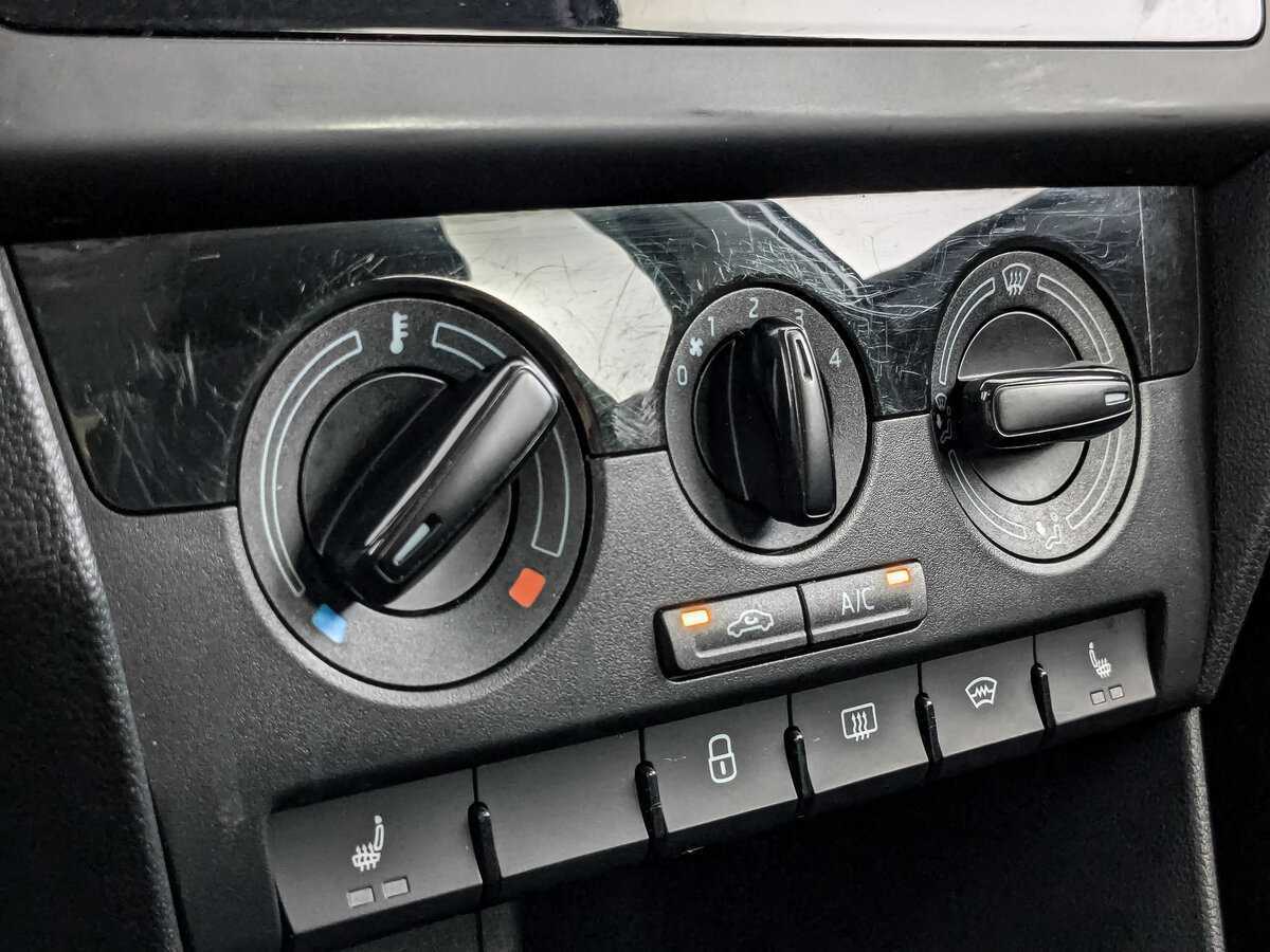 Б/У Шкода Рапид 2018 года. Фото: #16