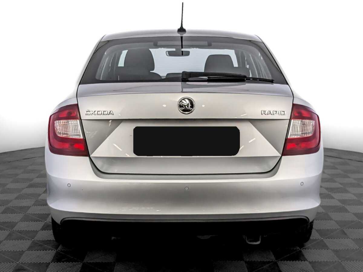 Б/У Шкода Рапид 2018 года. Фото: #5