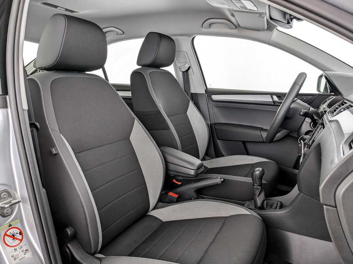 Б/У Шкода Рапид 2018 года. Фото: #18