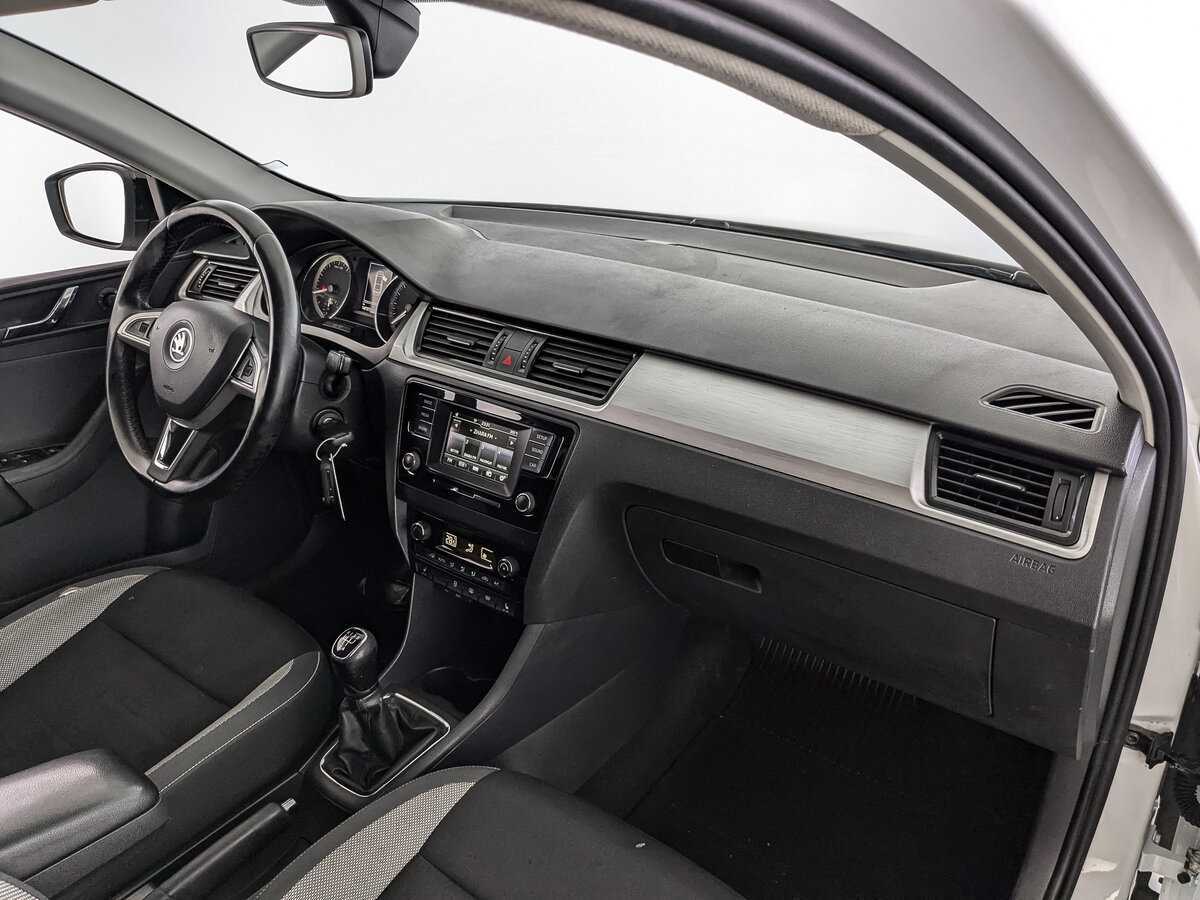 Б/У Шкода Рапид 2017 года. Фото: #8