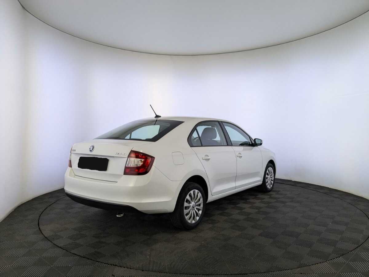 Б/У Шкода Рапид 2019 года. Фото: #4