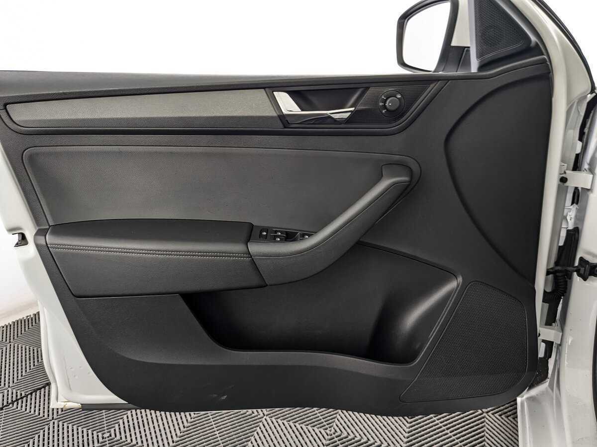 Б/У Шкода Рапид 2020 года. Фото: #14