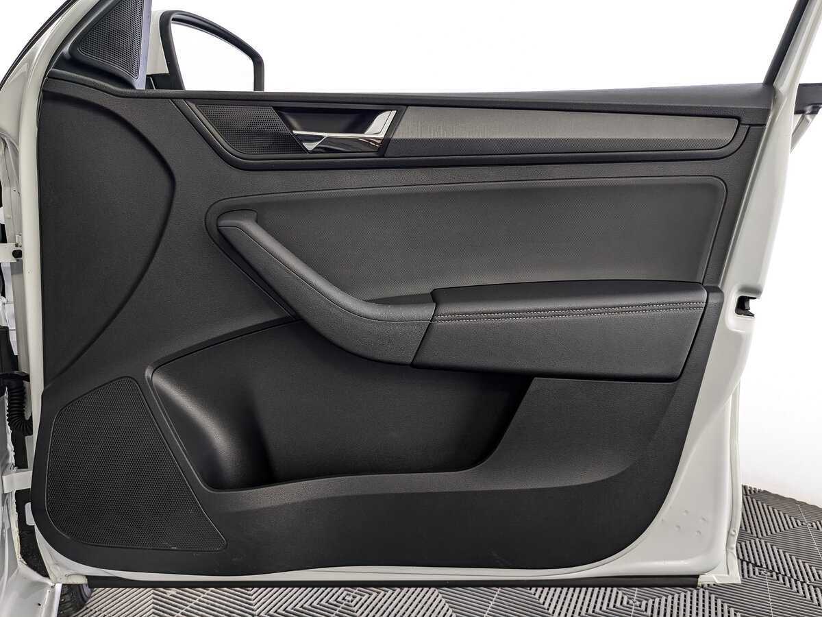 Б/У Шкода Рапид 2020 года. Фото: #20