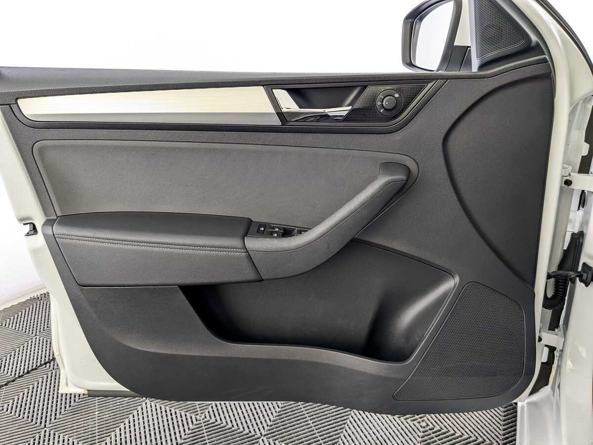 Б/У Шкода Рапид 2019 года. Фото: #14